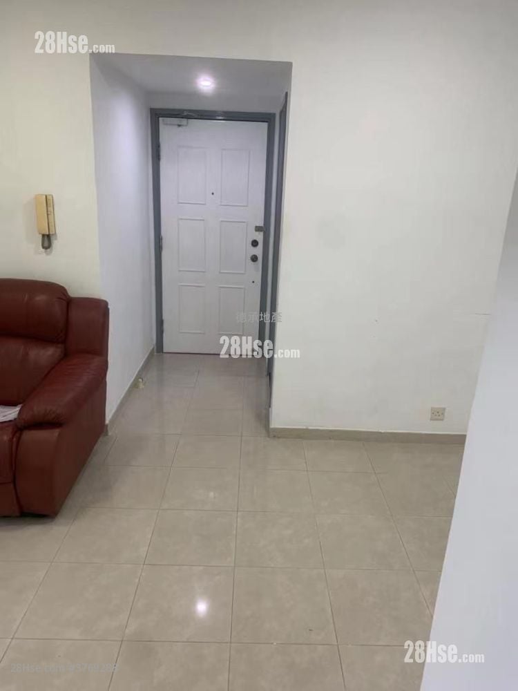 Sheungshui Town Center Sell 2 Bedrooms , 1 Bathroom 376 ft²