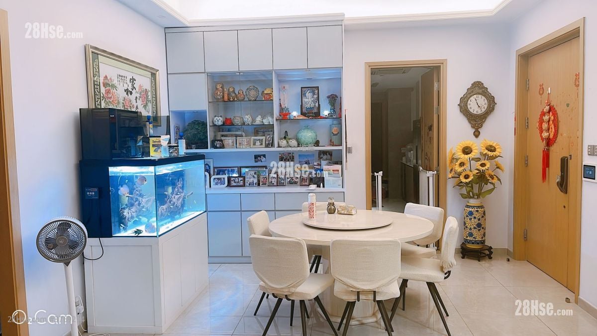 The Bloomsway Sell 4 Bedrooms , 3 Bathrooms 1,510 ft²