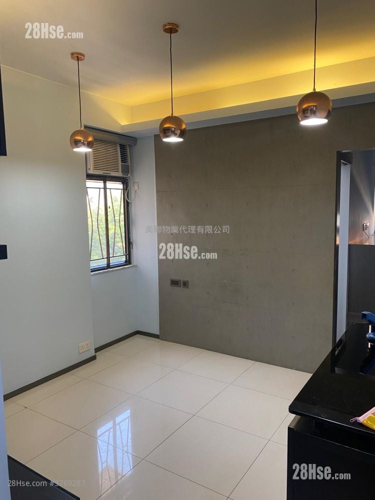 Jade Field Garden Sell 2 Bedrooms , 1 Bathroom 346 ft²