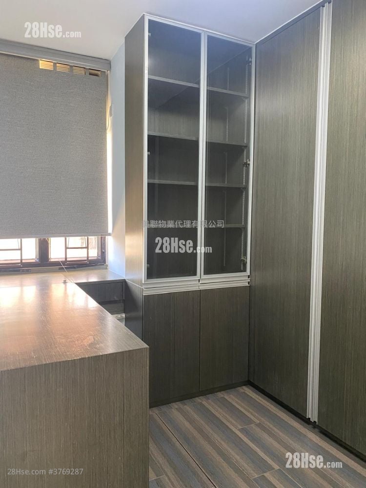 Jade Field Garden Sell 2 Bedrooms , 1 Bathroom 346 ft²