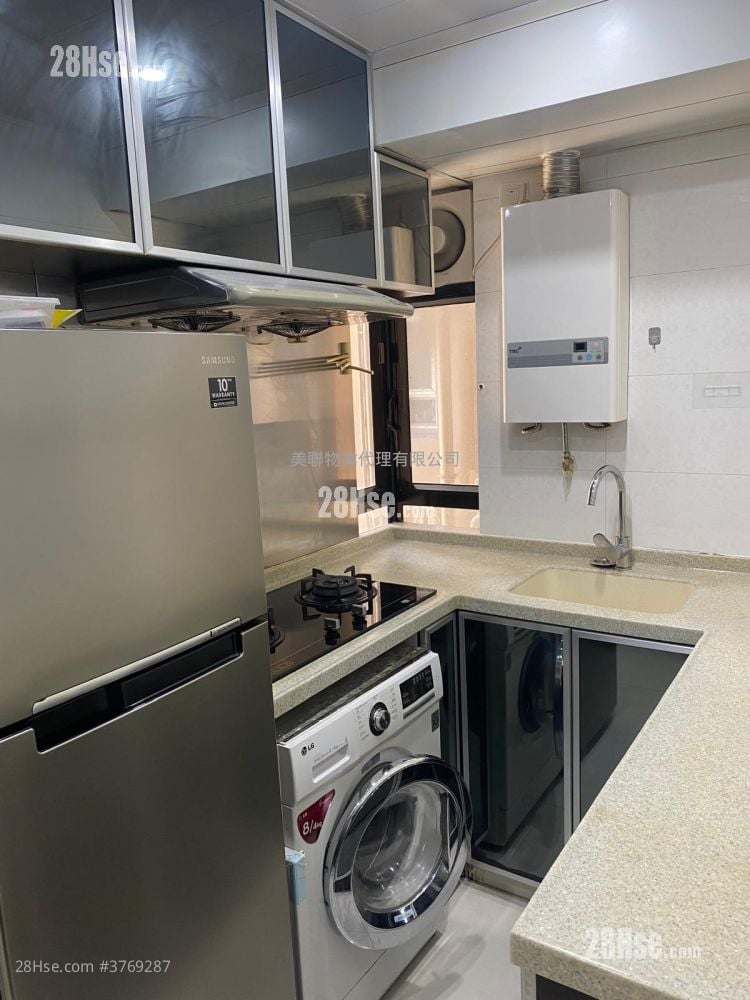 Jade Field Garden Sell 2 Bedrooms , 1 Bathroom 346 ft²