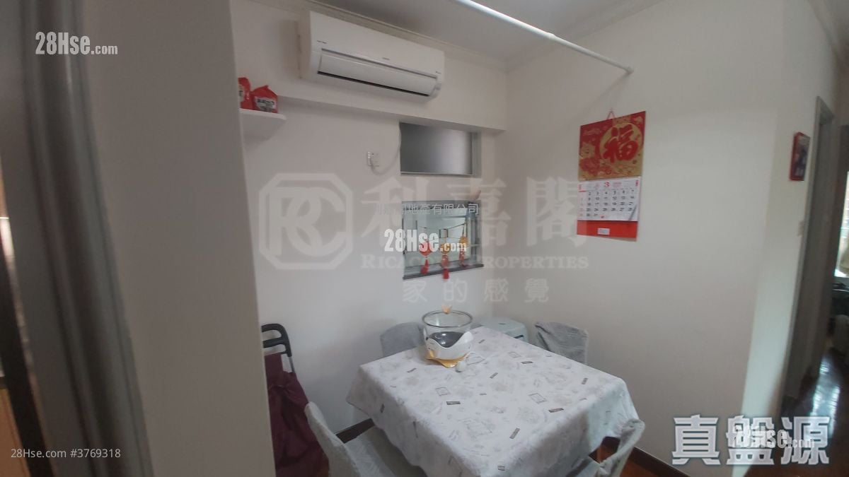 Belair Monte Sell 2 Bedrooms 427 ft²