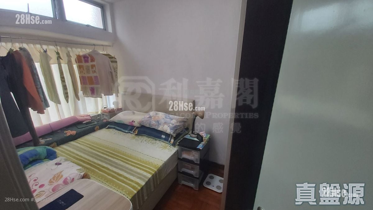 Belair Monte Sell 2 Bedrooms 427 ft²