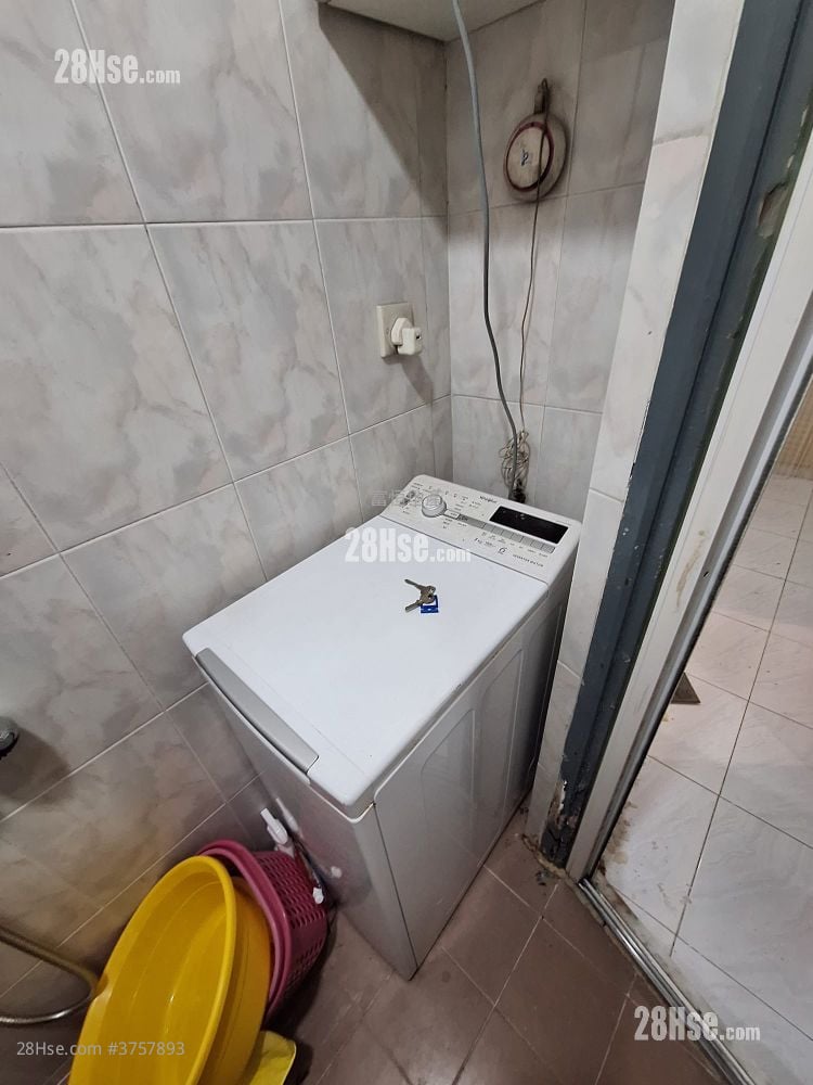 Chuen Fat Building Rental 2 Bedrooms , 1 Bathroom 287 ft²