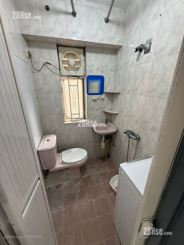 Chuen Fat Building Rental 2 Bedrooms , 1 Bathroom 287 ft²