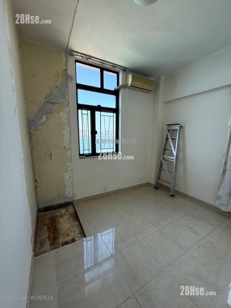 New Fortune House Sell 3 Bedrooms , 1 Bathroom 525 ft²