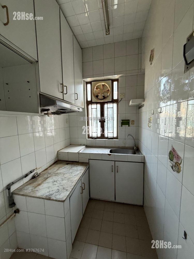 New Fortune House Sell 3 Bedrooms , 1 Bathroom 525 ft²