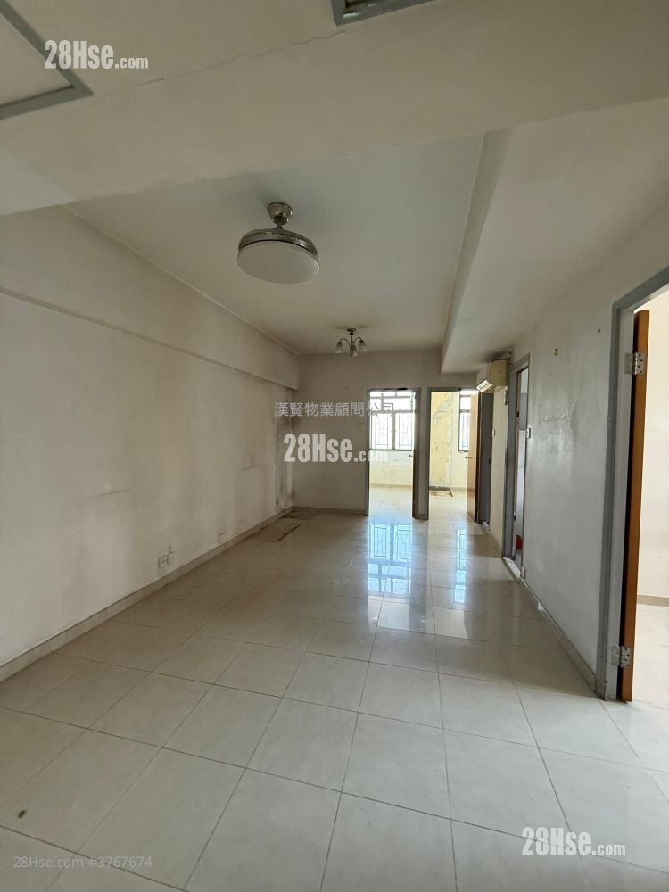 New Fortune House Sell 3 Bedrooms , 1 Bathroom 525 ft²