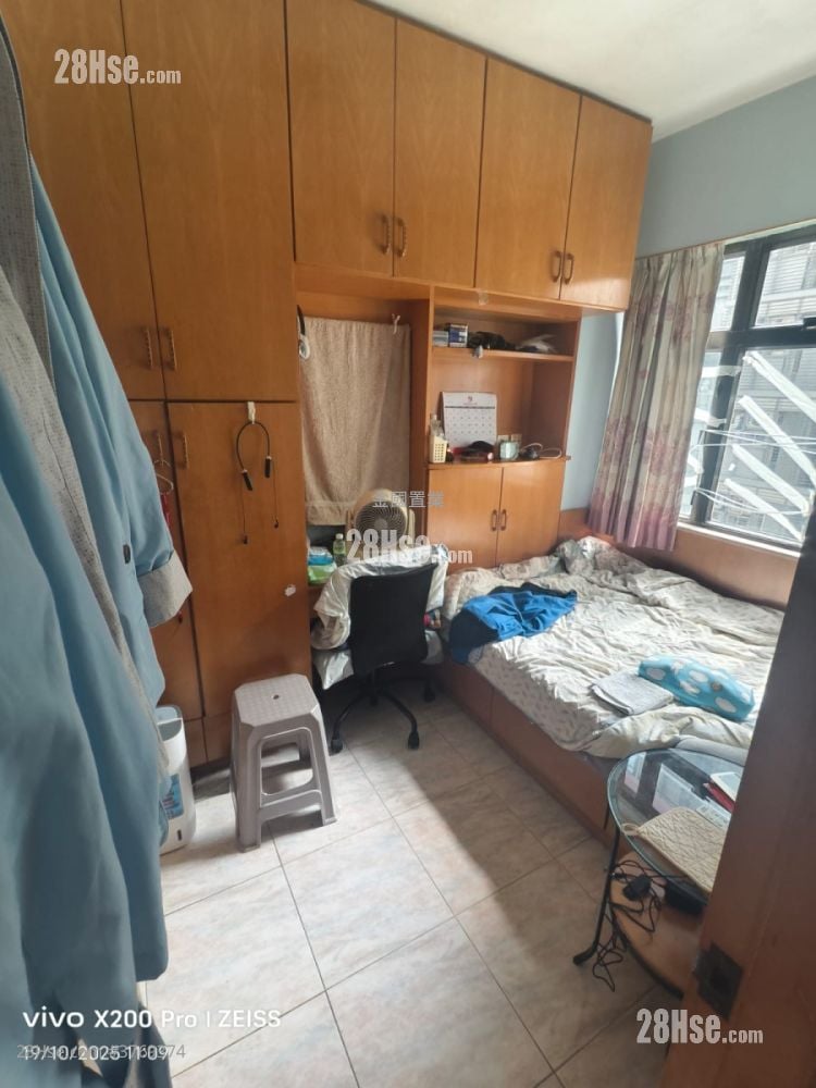 华晖大厦 售盘 2 房 , 1 浴室 322 平方尺