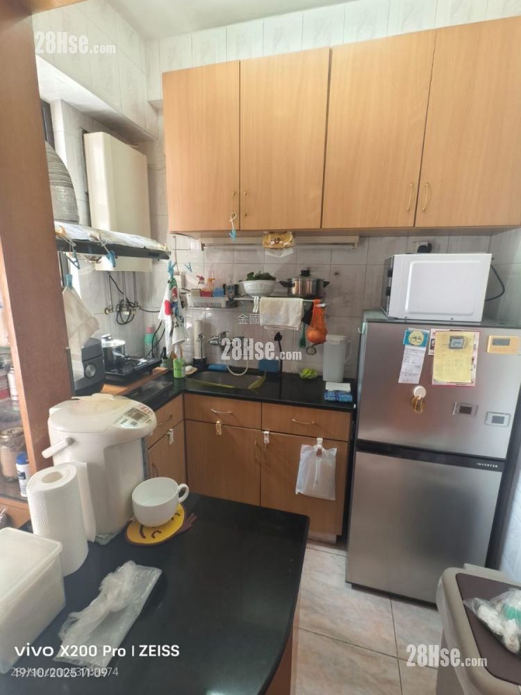 华晖大厦 售盘 2 房 , 1 浴室 322 平方尺