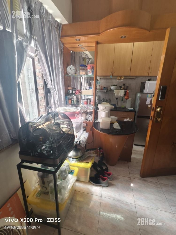 华晖大厦 售盘 2 房 , 1 浴室 322 平方尺