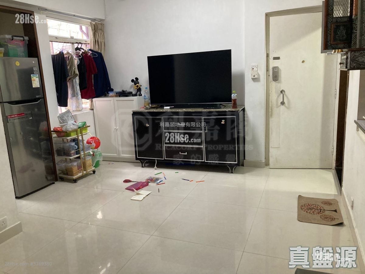 华晖大厦 售盘 1 房 , 1 浴室 350 平方尺