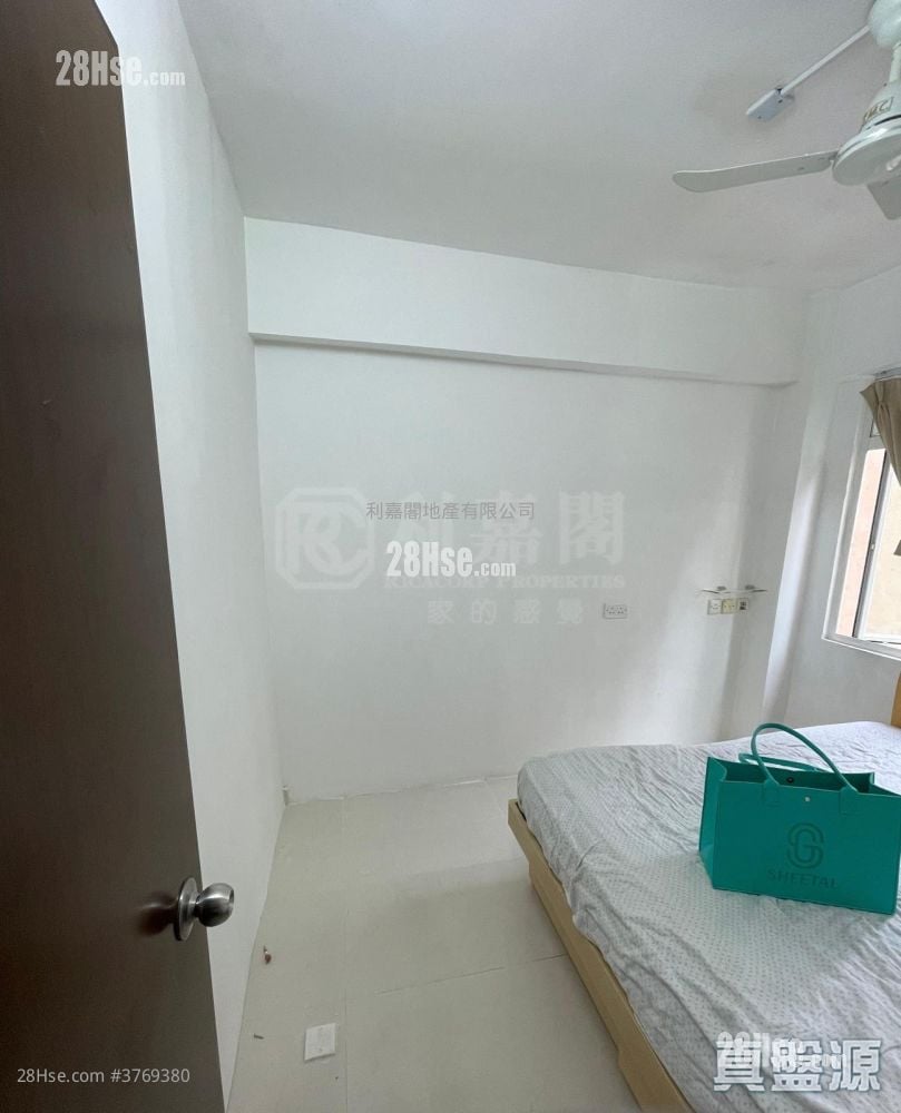 华晖大厦 售盘 1 房 , 1 浴室 350 平方尺