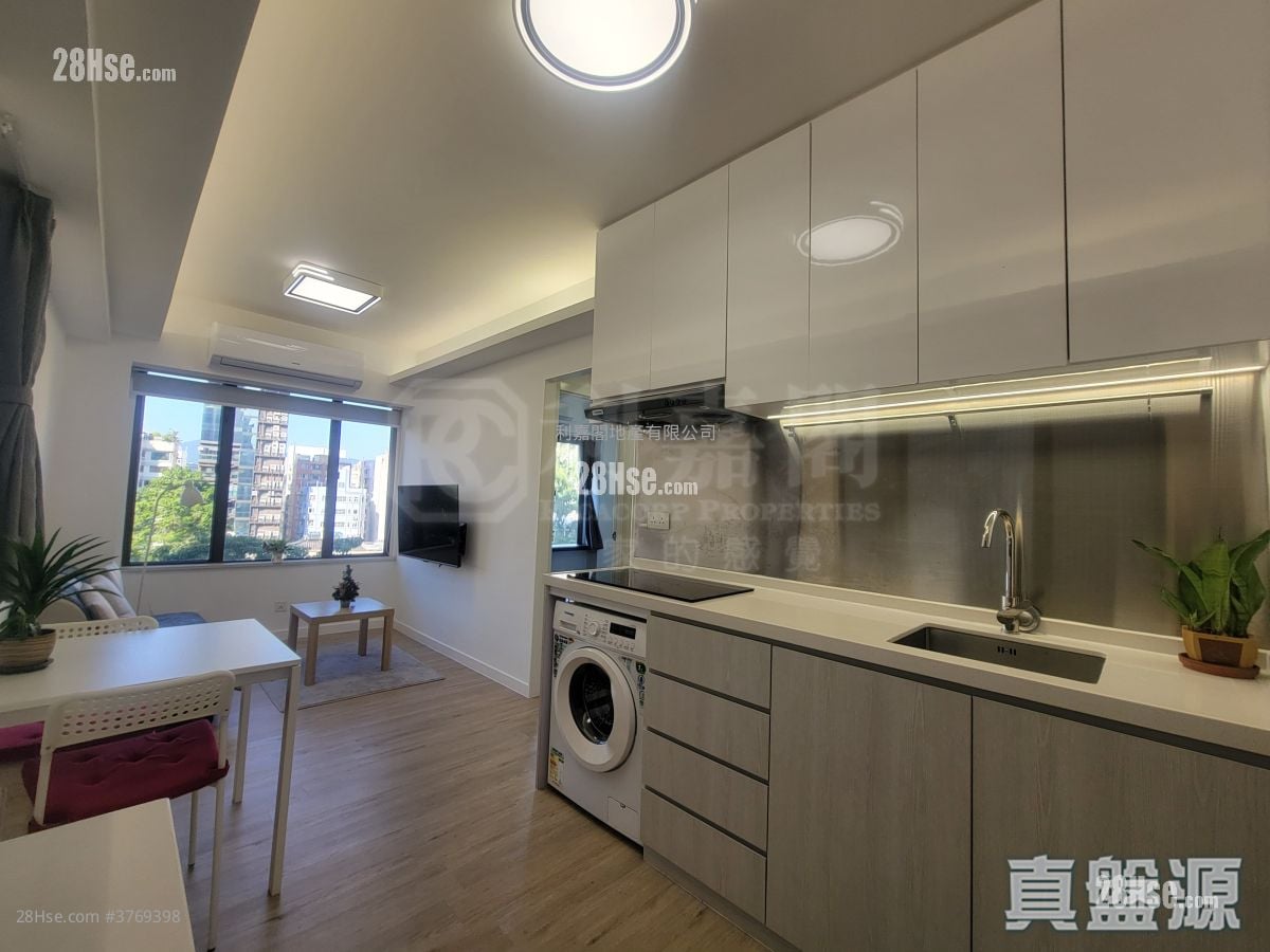 Yiu Pont House Sell 2 Bedrooms , 1 Bathroom 419 ft²