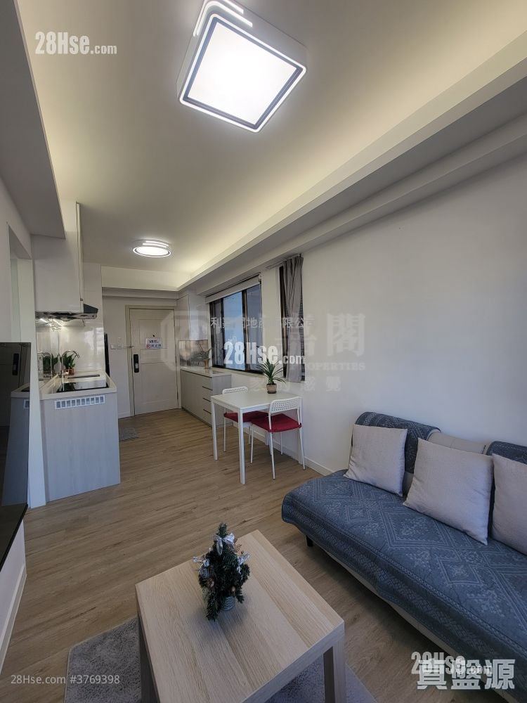 Yiu Pont House Sell 2 Bedrooms , 1 Bathroom 419 ft²