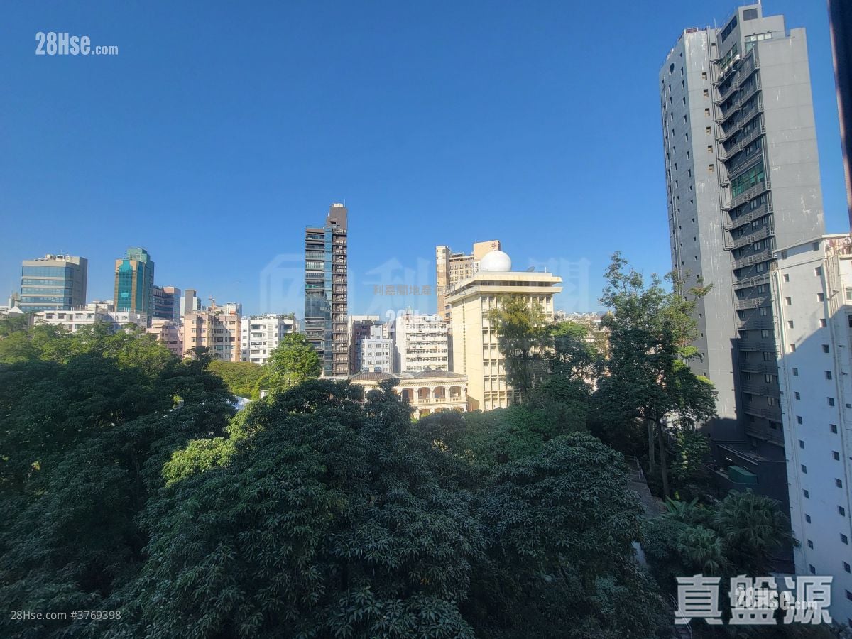 Yiu Pont House Sell 2 Bedrooms , 1 Bathroom 419 ft²