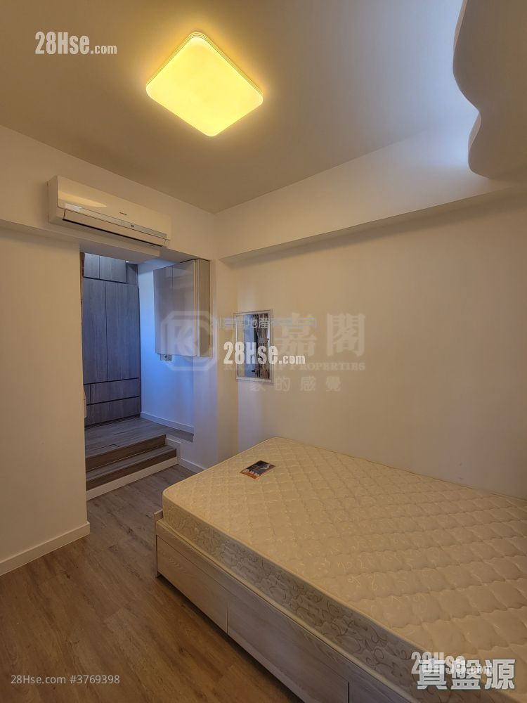 Yiu Pont House Sell 2 Bedrooms , 1 Bathroom 419 ft²