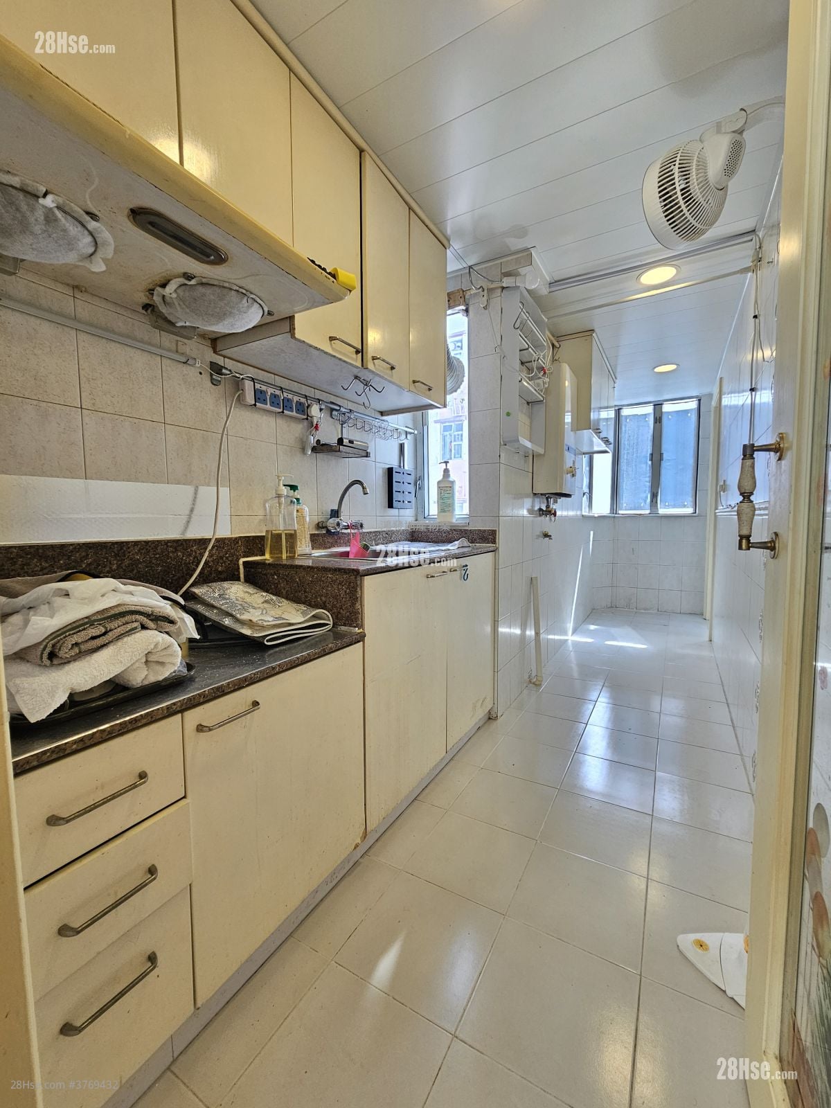 Berwick Court Sell 2 Bedrooms , 1 Bathroom 332 ft²