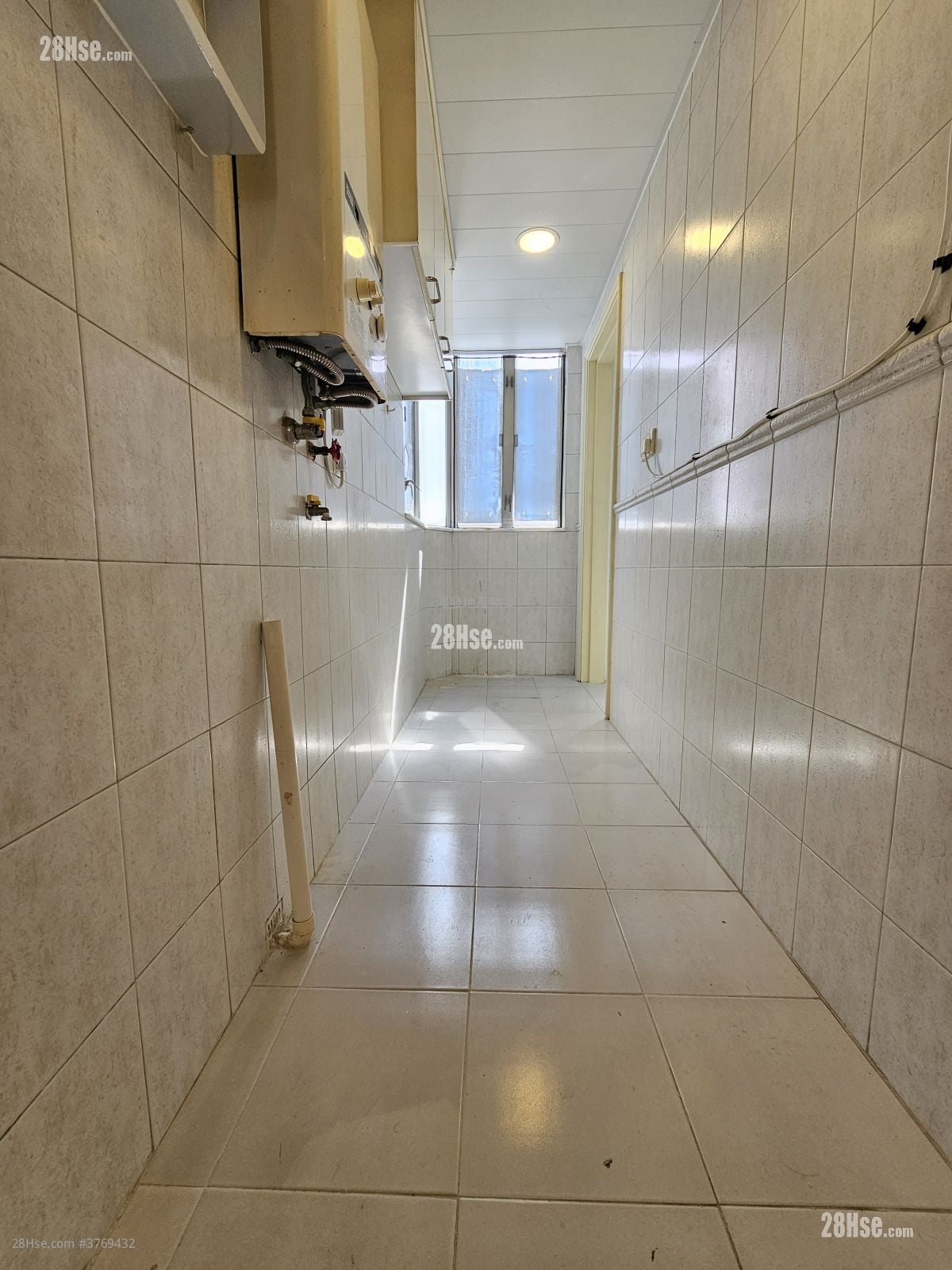 Berwick Court Sell 2 Bedrooms , 1 Bathroom 332 ft²