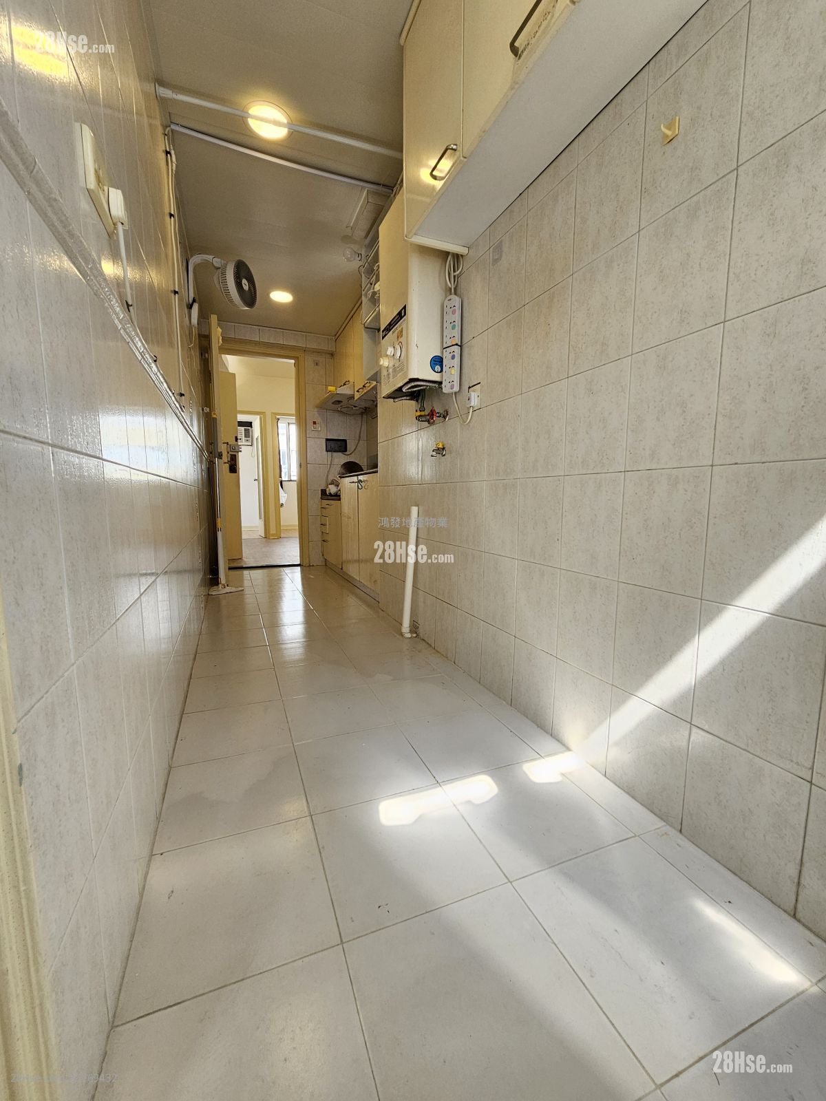 Berwick Court Sell 2 Bedrooms , 1 Bathroom 332 ft²