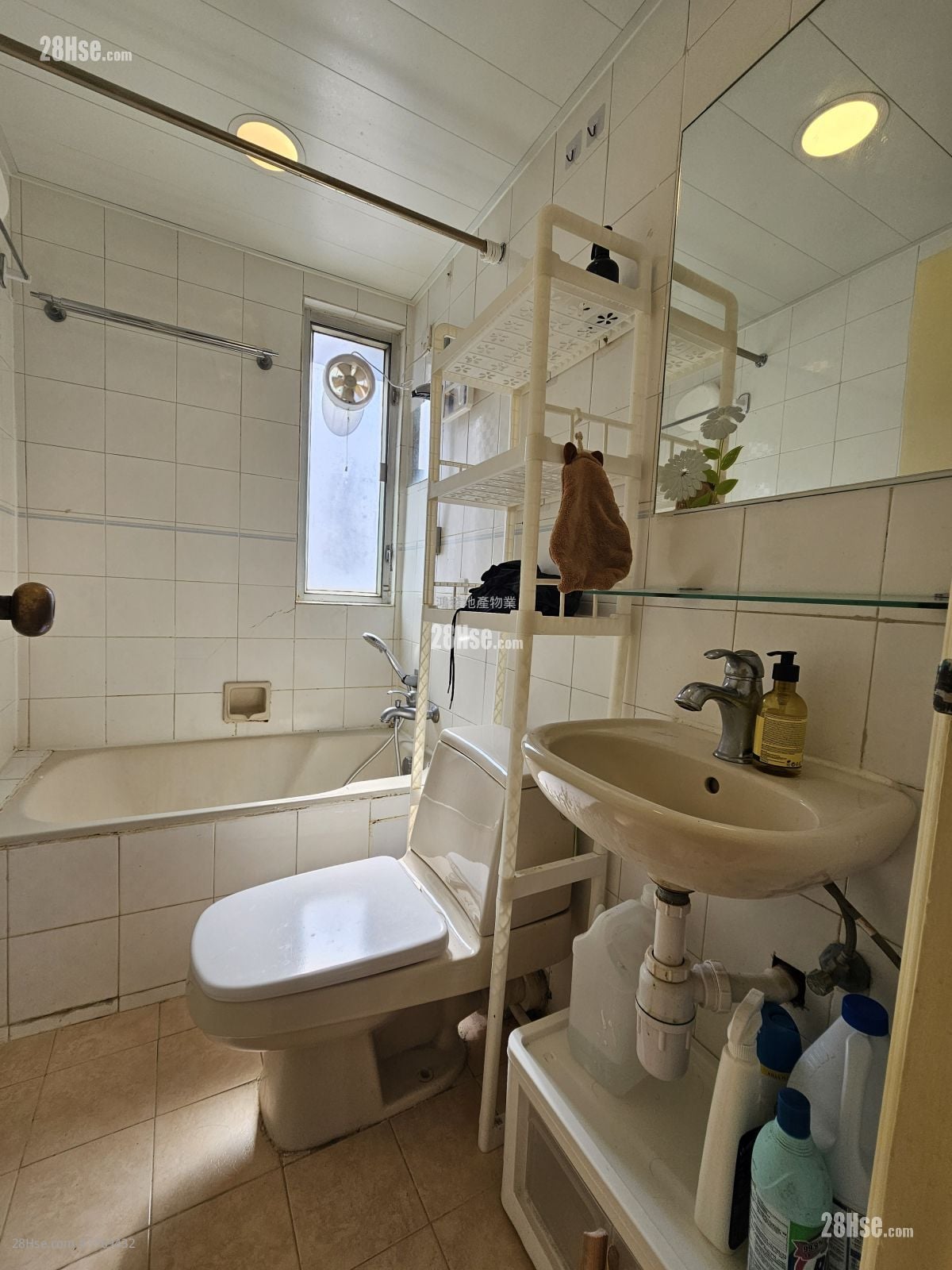 Berwick Court Sell 2 Bedrooms , 1 Bathroom 332 ft²