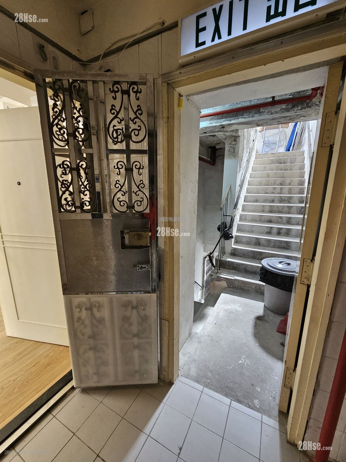 Berwick Court Sell 2 Bedrooms , 1 Bathroom 332 ft²