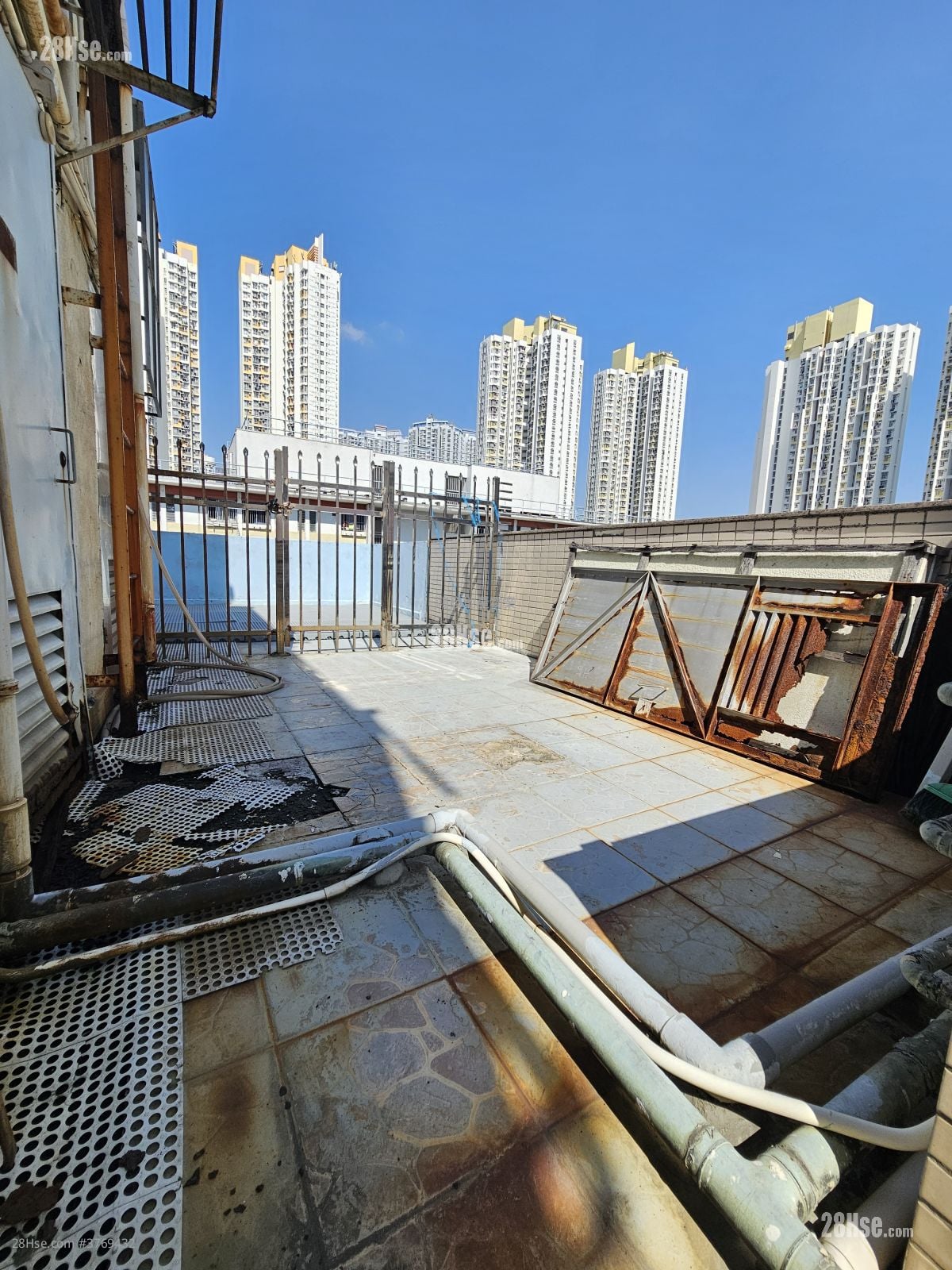 Berwick Court Sell 2 Bedrooms , 1 Bathroom 332 ft²