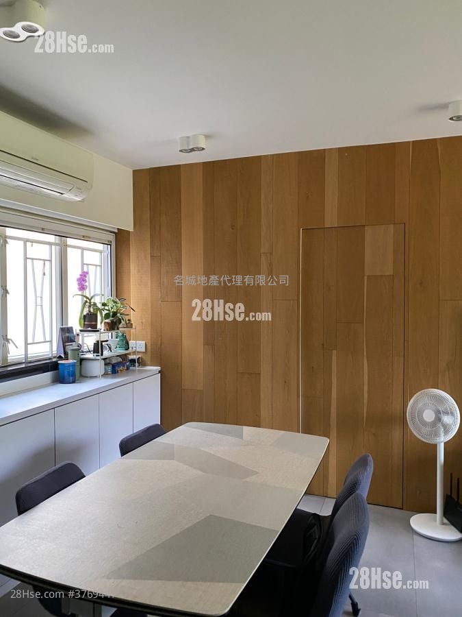 恒峰花园 售盘 645 平方尺