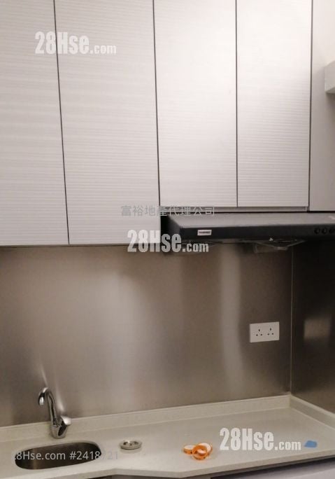 Mee Wah Building Rental Studio , 1 Bathroom 120 ft²