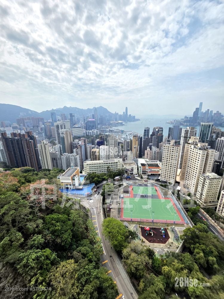 云景台 售盘 3 房 1,065 平方尺