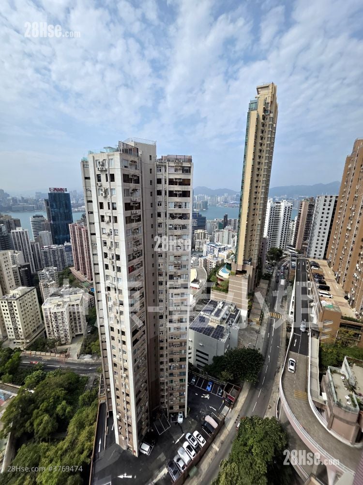 云景台 售盘 3 房 1,065 平方尺