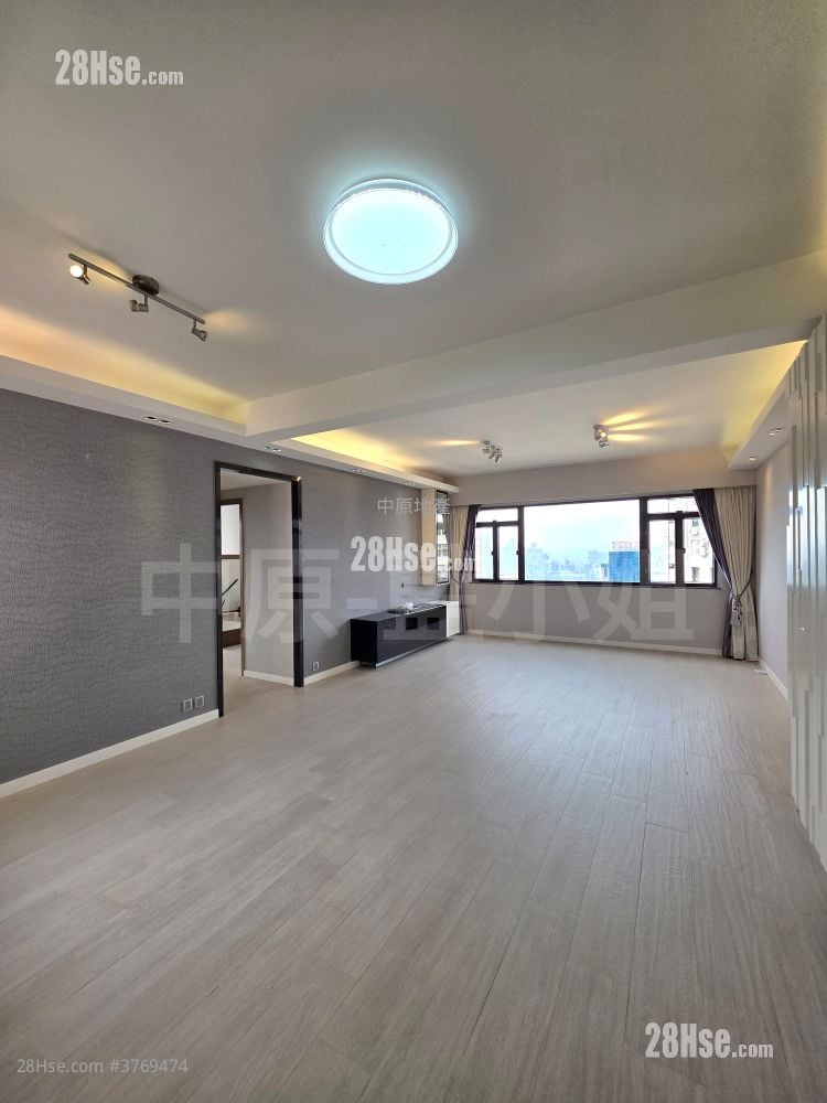 云景台 售盘 3 房 1,065 平方尺