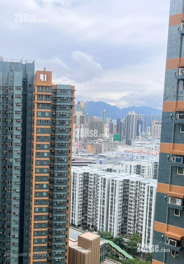 海滨南岸 售盘 3 房 , 2 浴室 590 平方尺