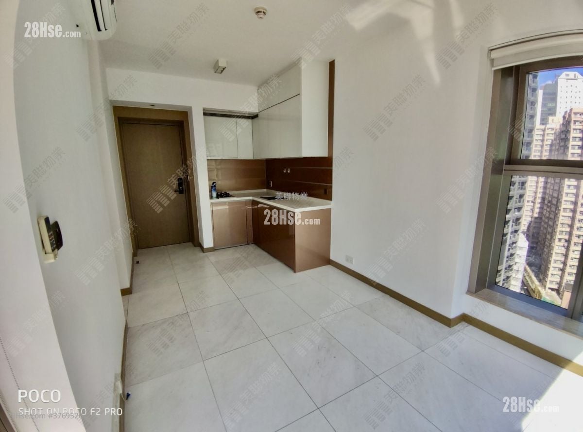 High West Sell 1 Bedroom , 1 Bathroom 396 ft²