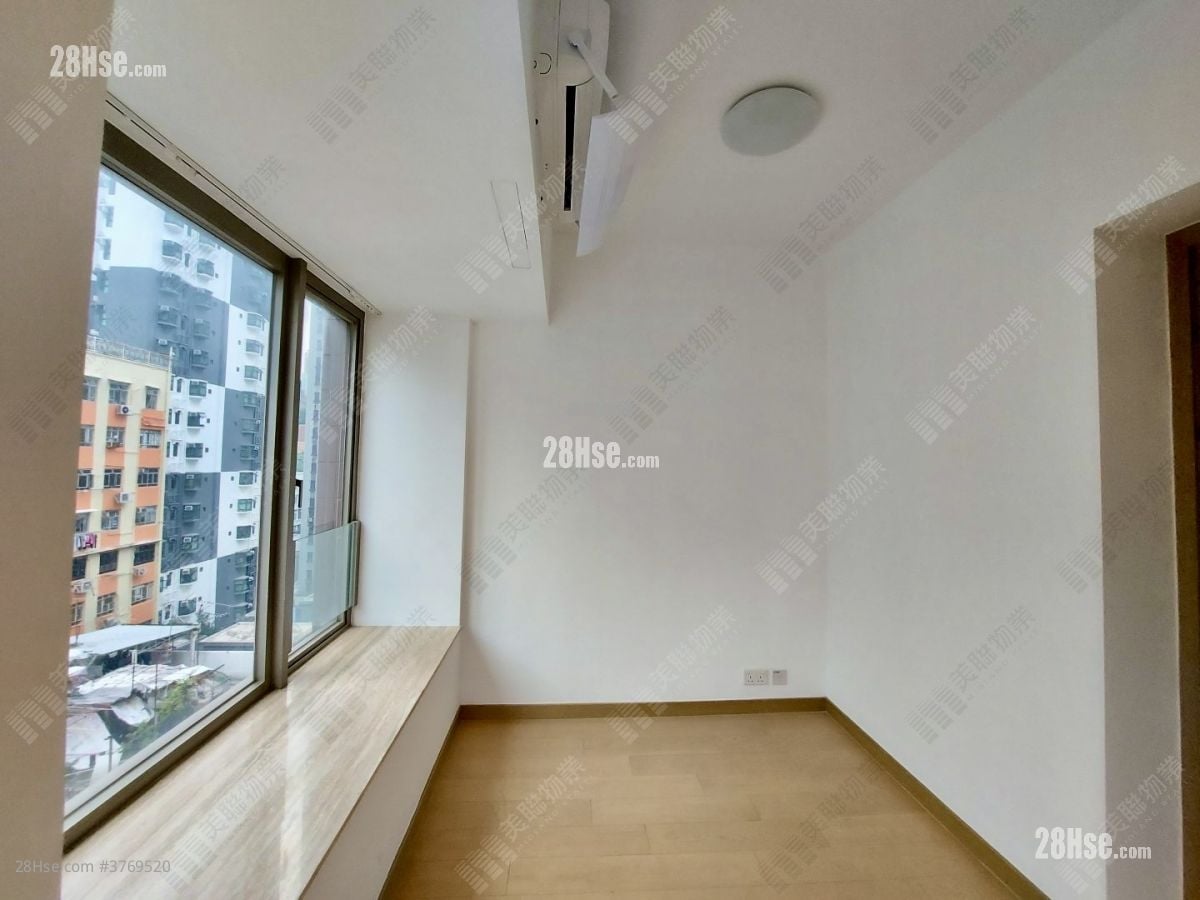 High West Sell 1 Bedroom , 1 Bathroom 396 ft²