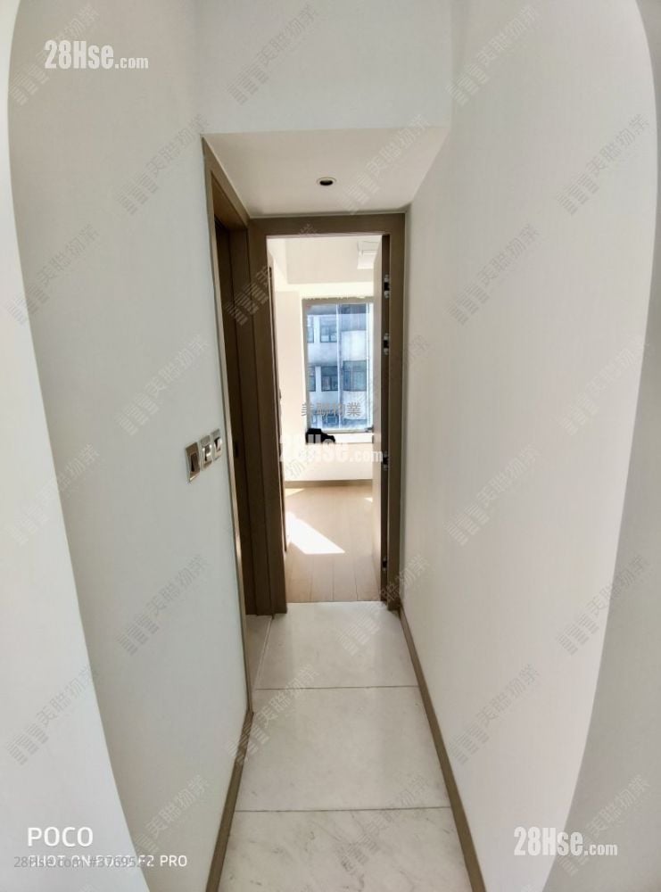 High West Sell 1 Bedroom , 1 Bathroom 396 ft²