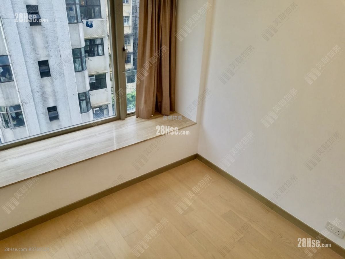 High West Sell 1 Bedroom , 1 Bathroom 396 ft²