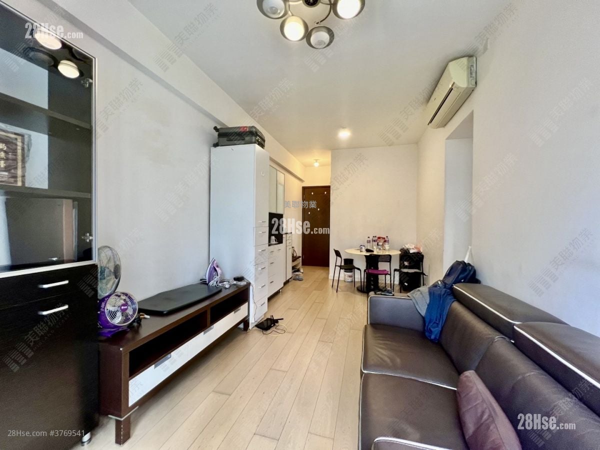 Lexington Hill Sell 2 Bedrooms 593 ft²