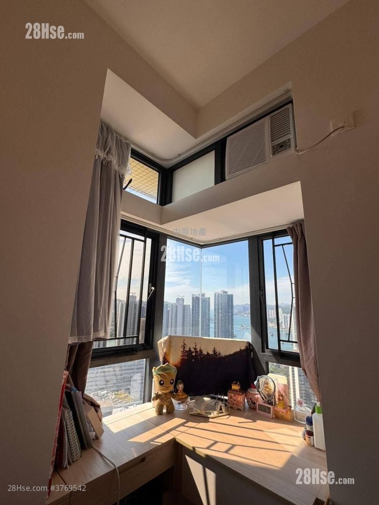 H Cube Sell 2 Bedrooms , 1 Bathroom 423 ft²