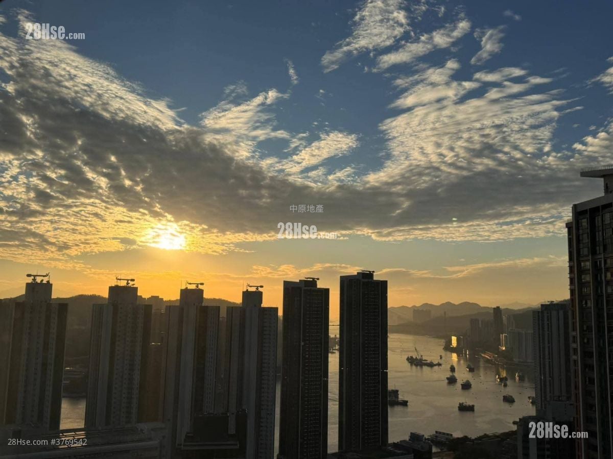 H Cube Sell 2 Bedrooms , 1 Bathroom 423 ft²