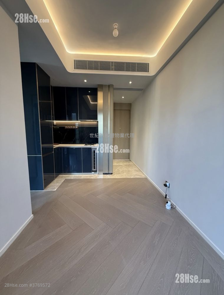 Henley Park Sell 2 Bedrooms , 1 Bathroom 476 ft²