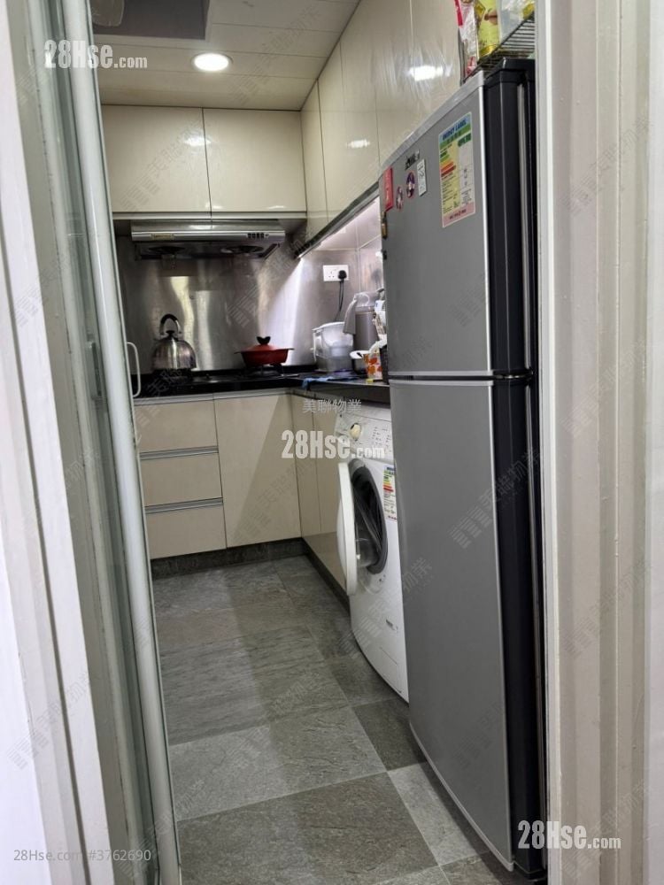 Fanling Town Center Sell 3 Bedrooms 454 ft²