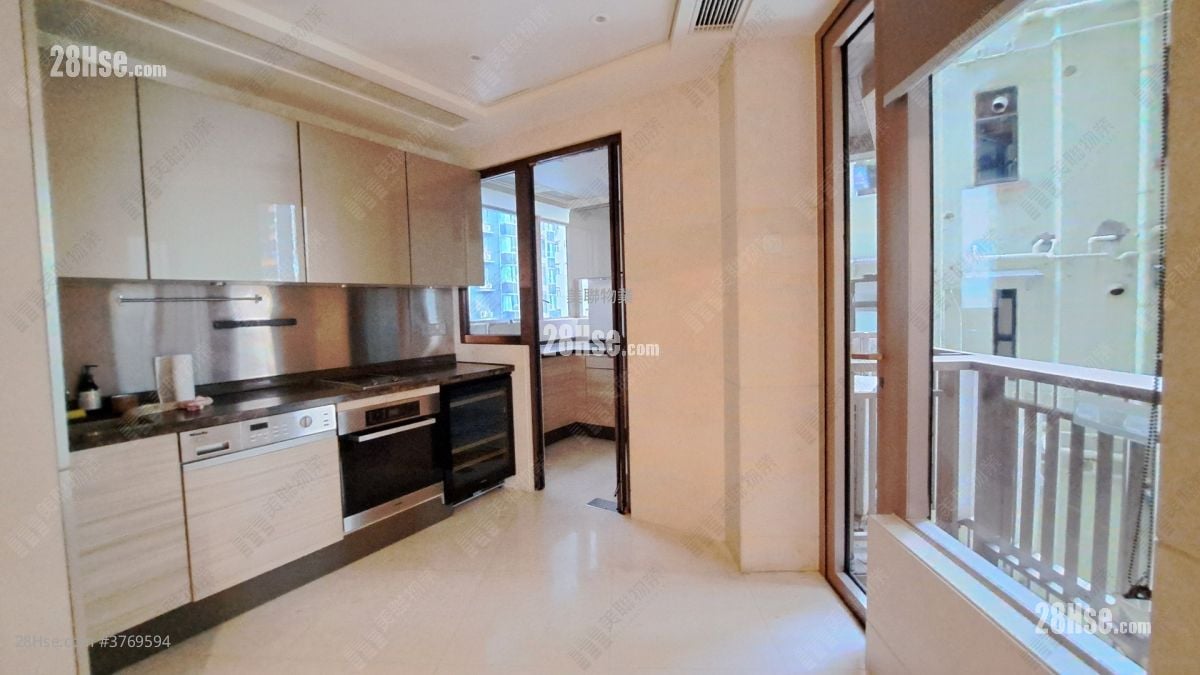 加多近山 售盘 3 房 915 平方尺