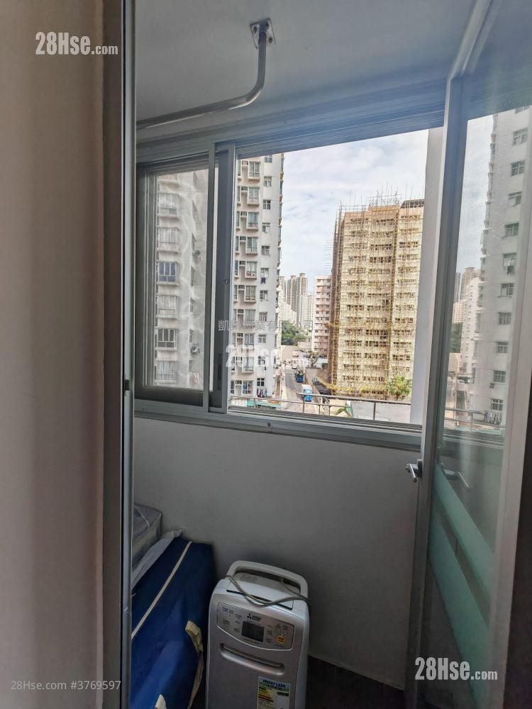 Dip Tsui Court Sell 1 Bathroom 312 ft²