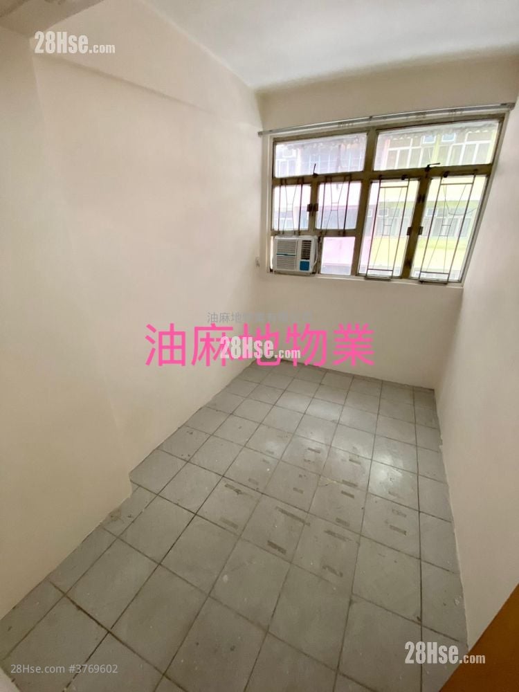 Kwong Yuen Building Sell 2 Bedrooms , 1 Bathroom 393 ft²