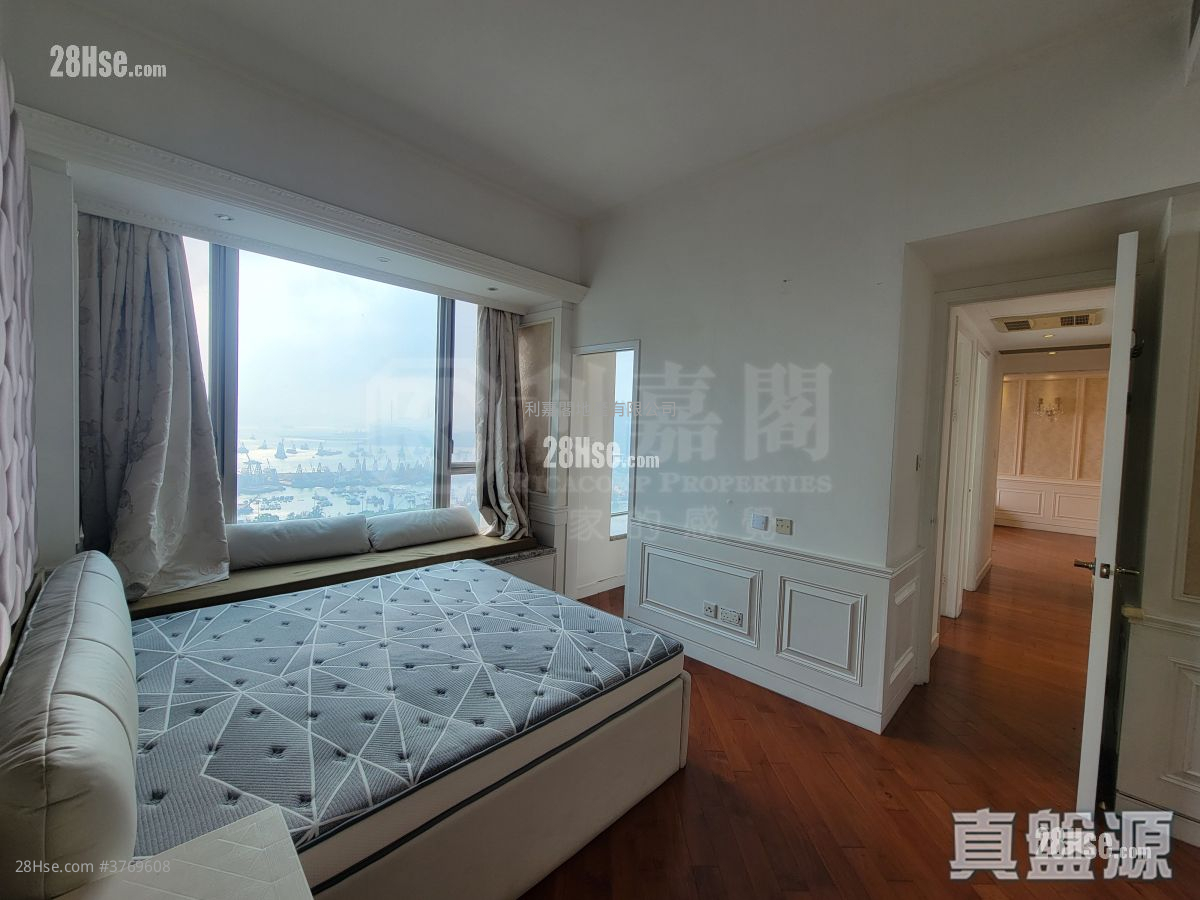 The Coronation Sell 3 Bedrooms , 2 Bathrooms 954 ft²