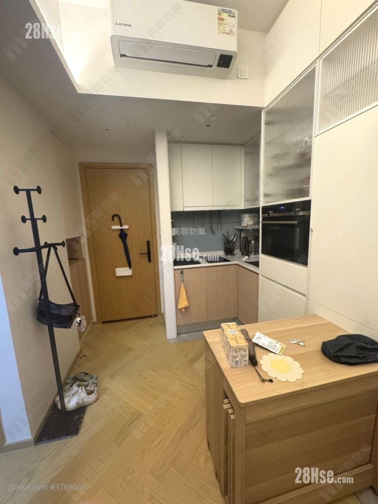 厅: 雨后 售盘 1 房 , 1 浴室 372 平方尺