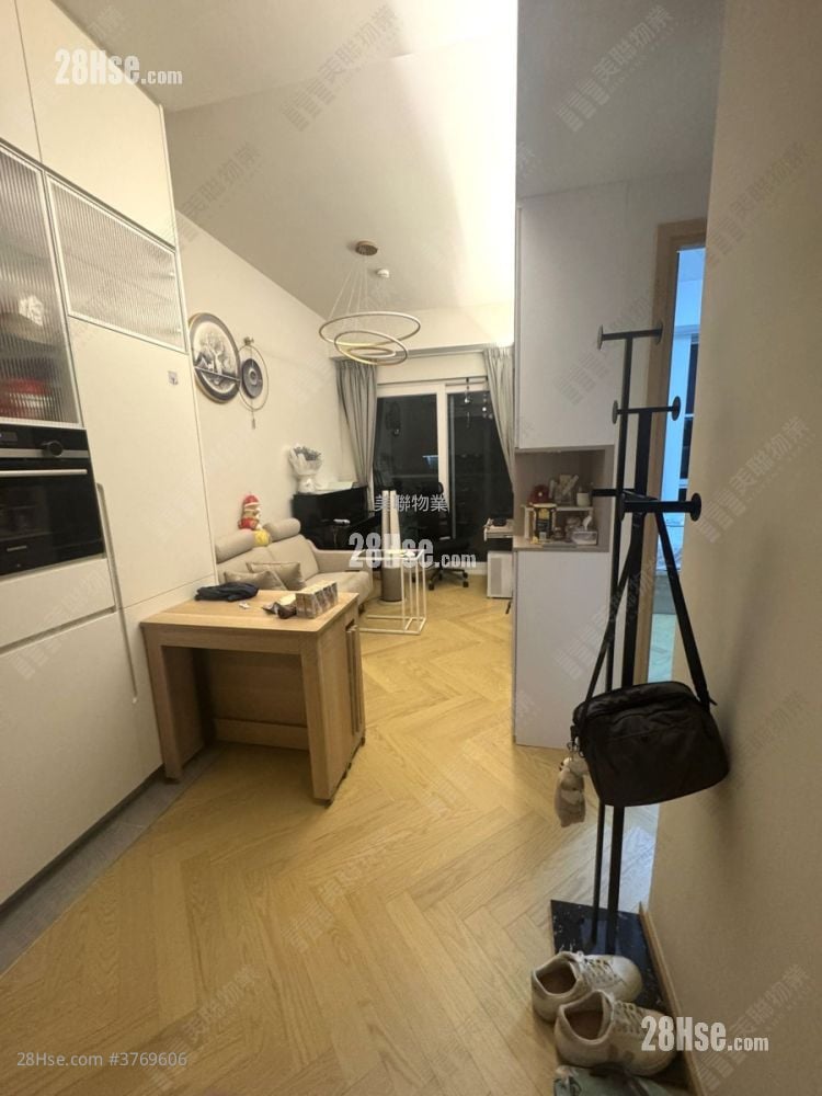 厅: 雨后 售盘 1 房 , 1 浴室 372 平方尺