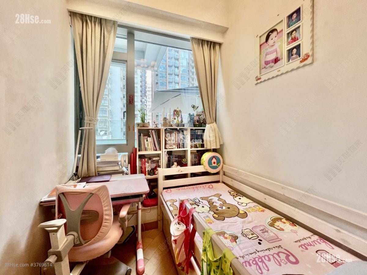 Imperial Kennedy Sell 3 Bedrooms 990 ft²