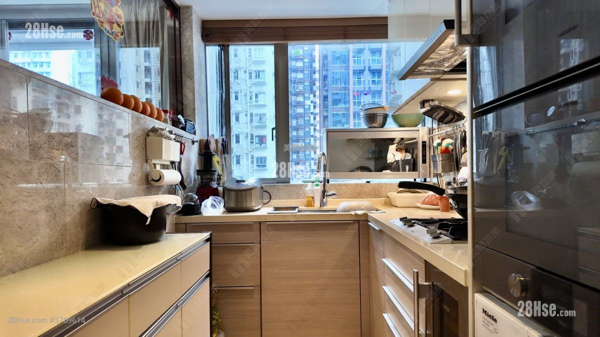 Imperial Kennedy Sell 3 Bedrooms 990 ft²